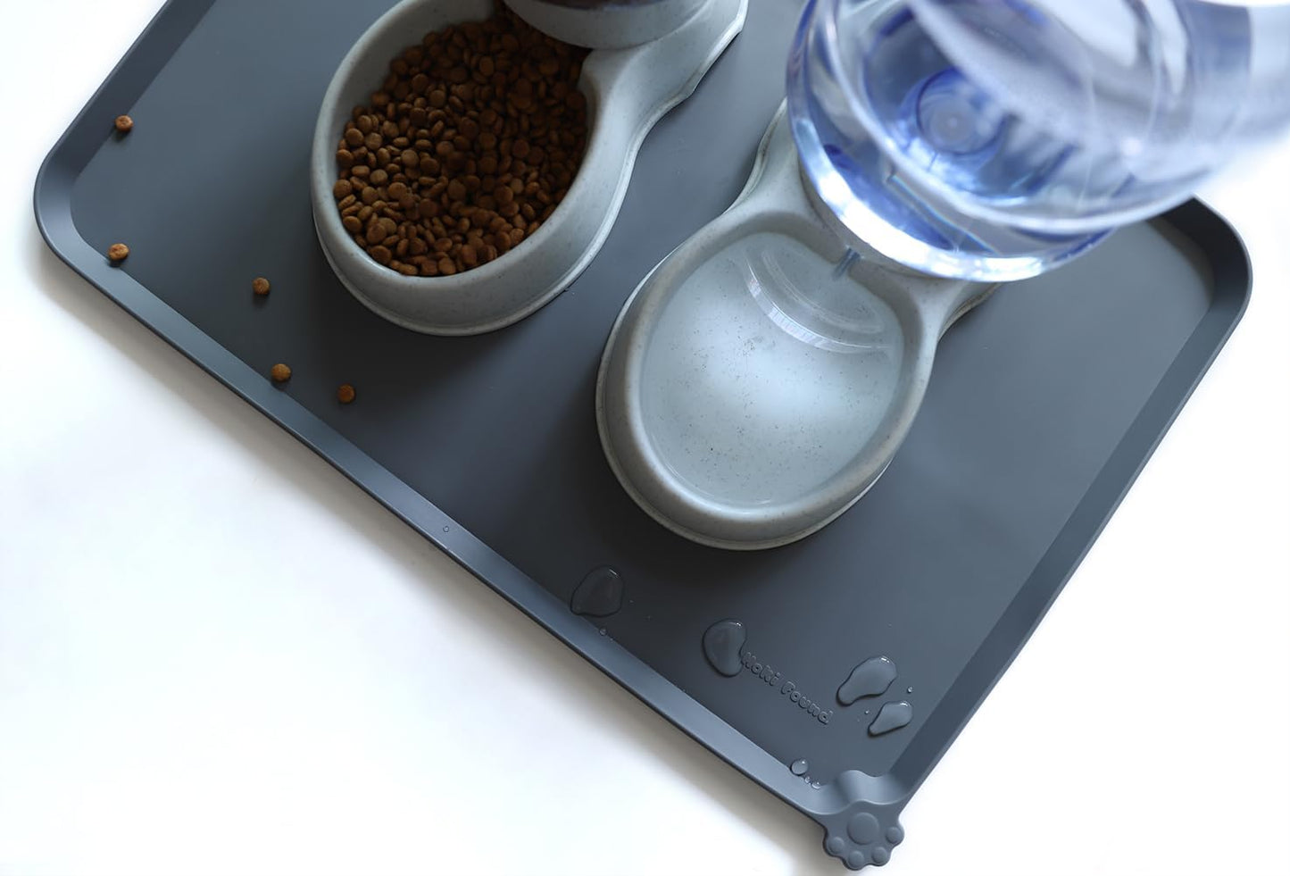 Large Non-Slip Silicone Pet Feeding Mats - Waterproof Dog and Cat Bowl Placemat - Ideal for Food and Water on Floors